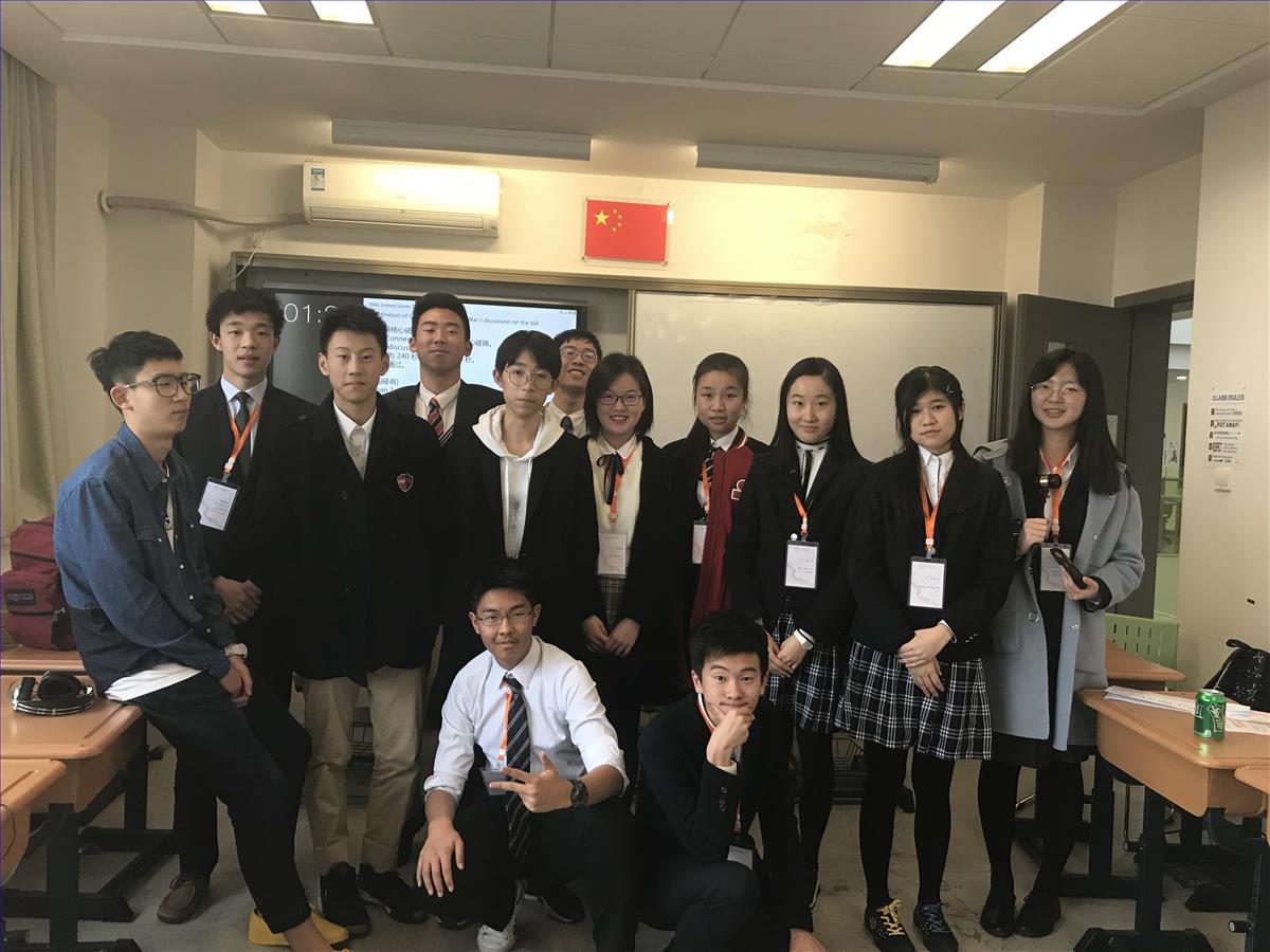 E:\格致中学\国际部\新闻稿\平和会02.jpg E:\格致中学\国际部\新闻稿\平和会02.jpg
